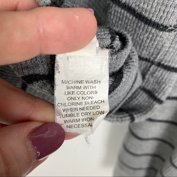 Falls Creek Striped Ribbed Shirt Men's Medium Gray Black Long Sleeve Pullover - Picture 8 of 8